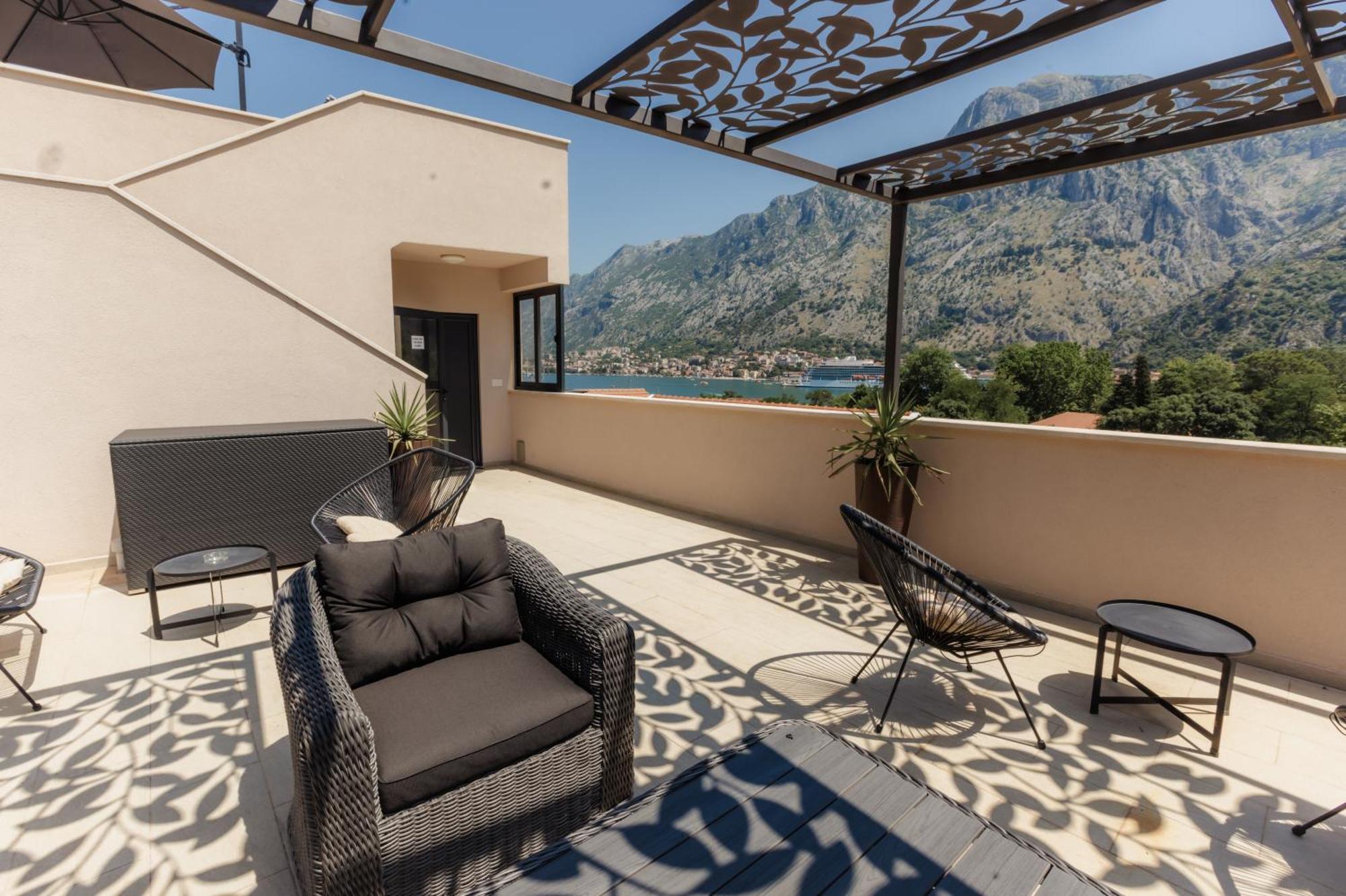 Apartment Marea Deluxe Kotor