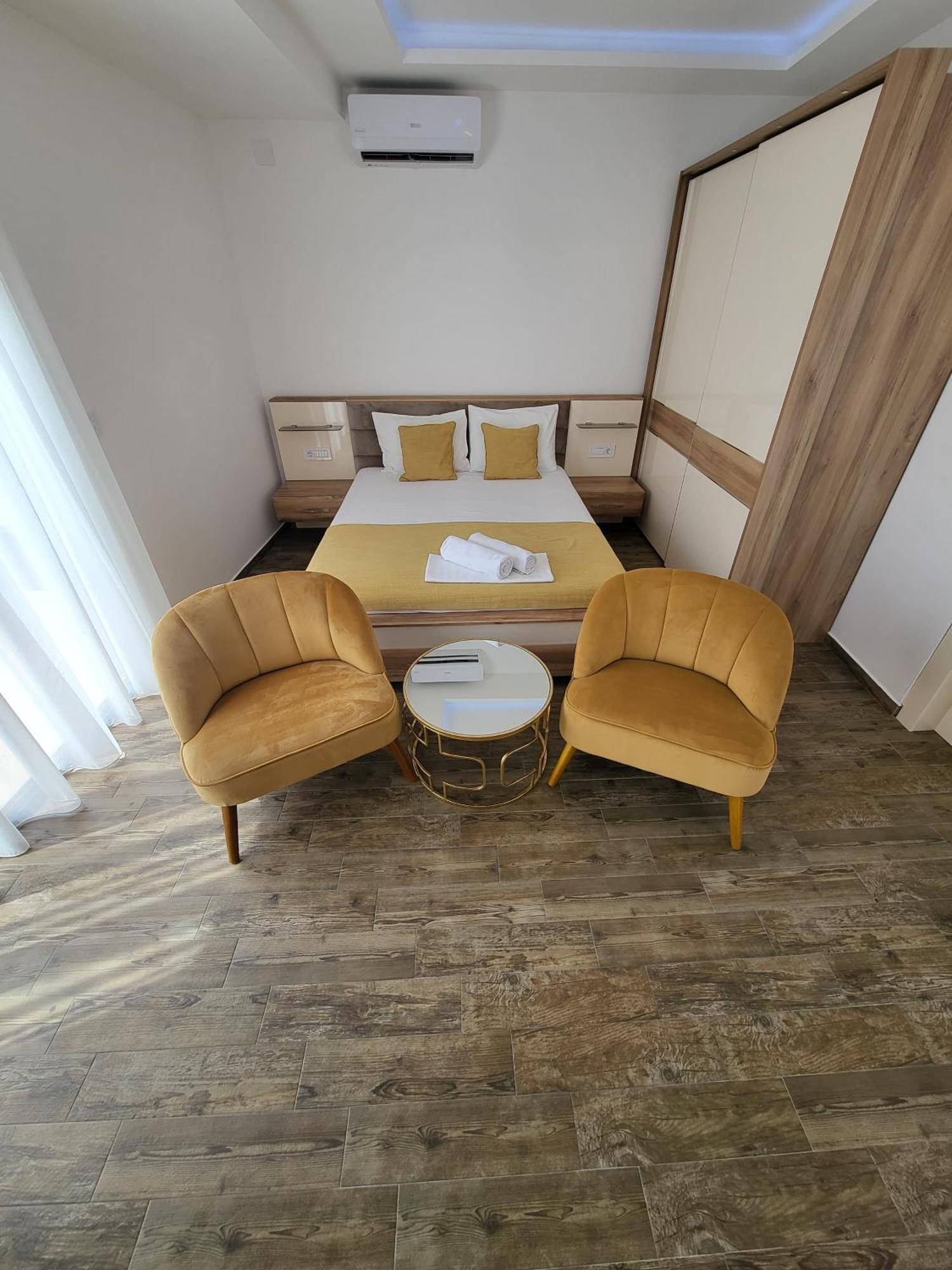 Apartment Marea Deluxe Kotor